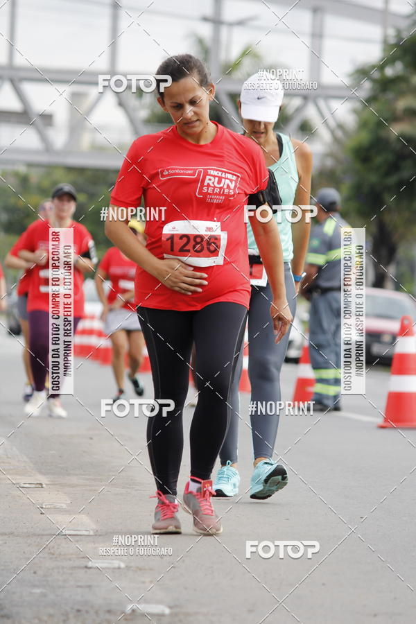 Buy your photos of the eventSantander Track & Field Run Series - Shopping Tambor on Fotop