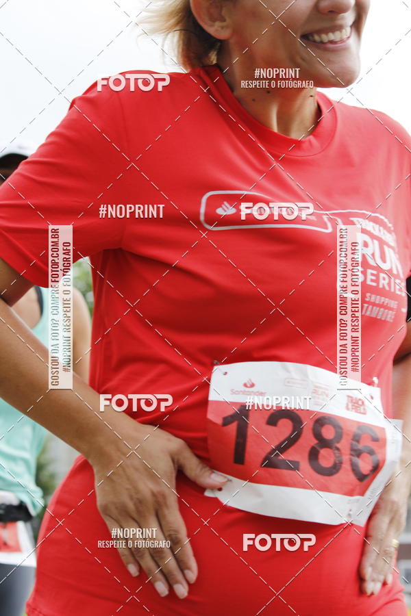 Buy your photos of the eventSantander Track & Field Run Series - Shopping Tambor on Fotop