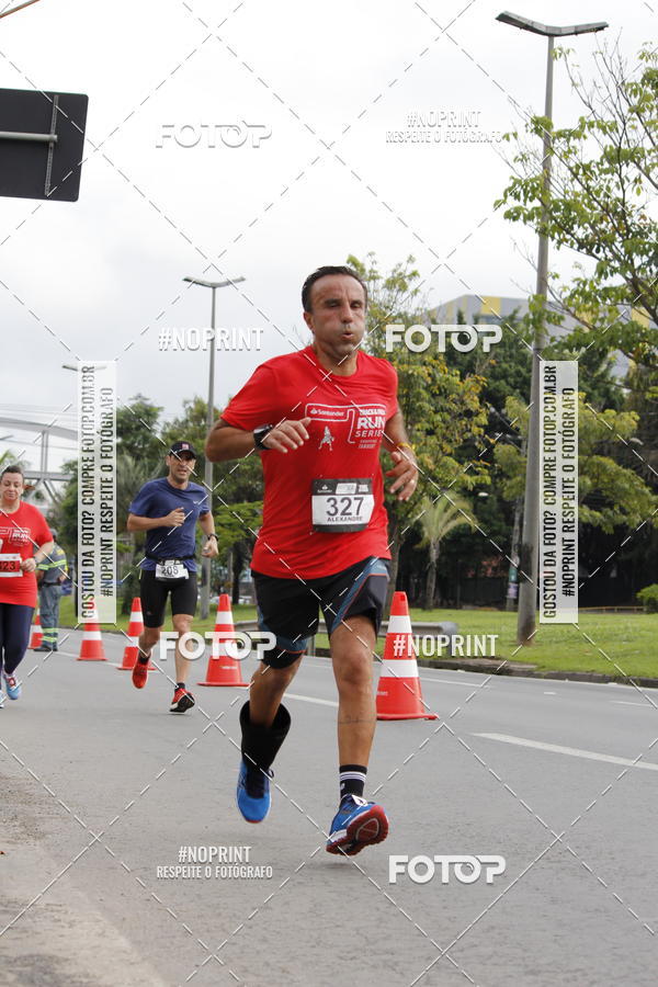 Buy your photos of the eventSantander Track & Field Run Series - Shopping Tambor on Fotop