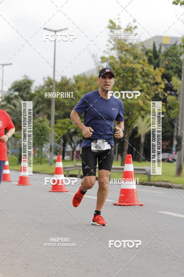 Buy your photos of the eventSantander Track & Field Run Series - Shopping Tambor on Fotop