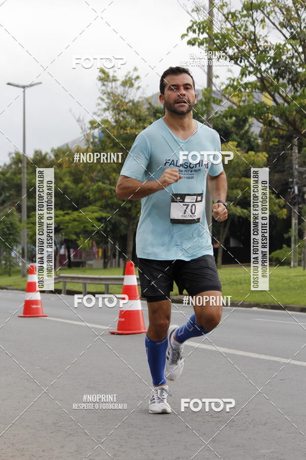 Buy your photos of the eventSantander Track & Field Run Series - Shopping Tambor on Fotop
