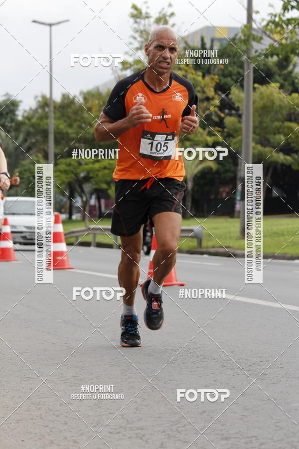 Buy your photos of the eventSantander Track & Field Run Series - Shopping Tambor on Fotop