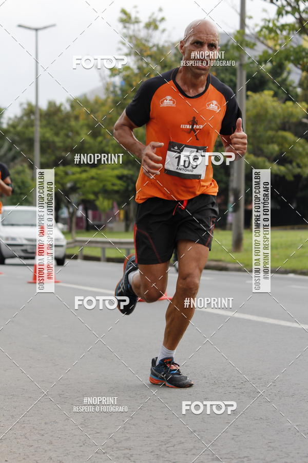 Buy your photos of the eventSantander Track & Field Run Series - Shopping Tambor on Fotop