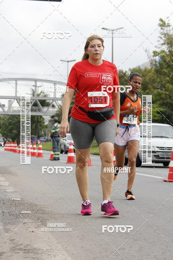 Buy your photos of the eventSantander Track & Field Run Series - Shopping Tambor on Fotop