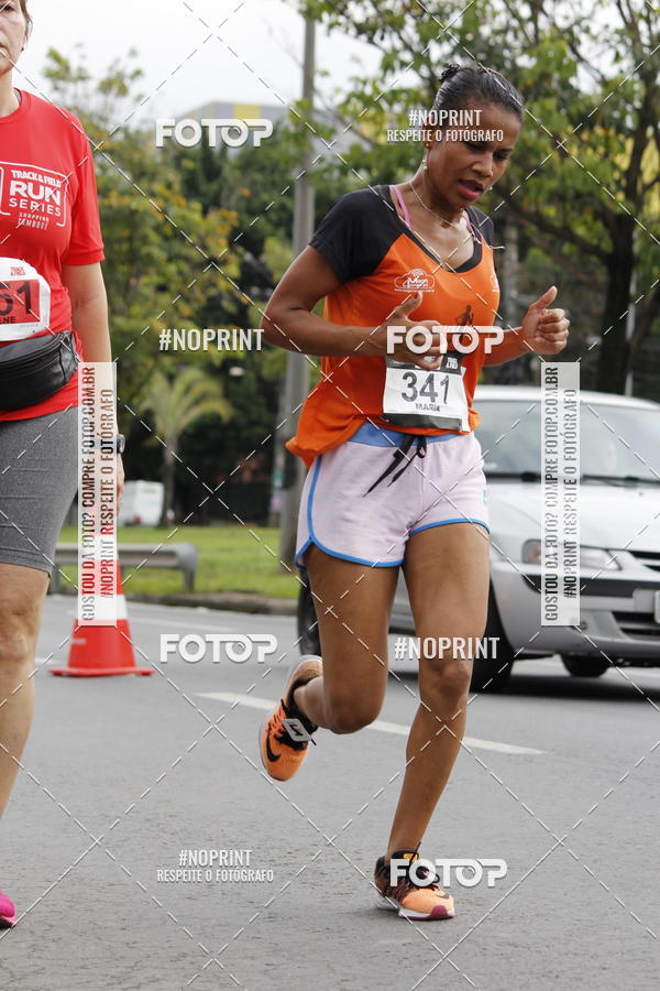 Buy your photos of the eventSantander Track & Field Run Series - Shopping Tambor on Fotop