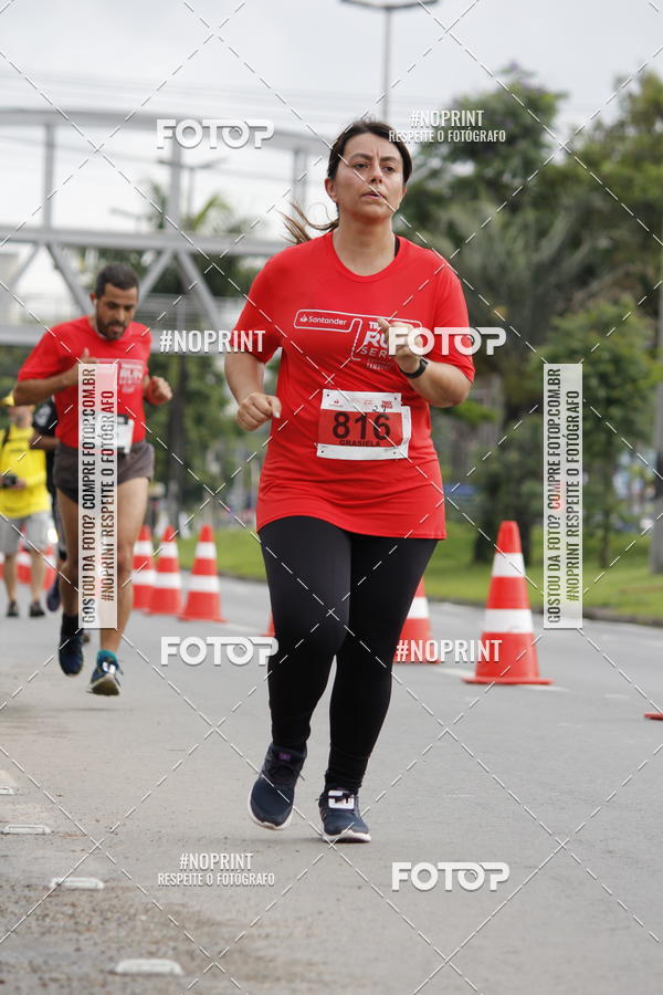 Buy your photos of the eventSantander Track & Field Run Series - Shopping Tambor on Fotop