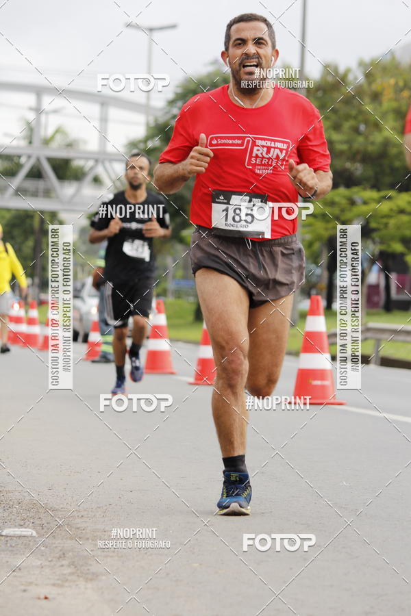 Buy your photos of the eventSantander Track & Field Run Series - Shopping Tambor on Fotop