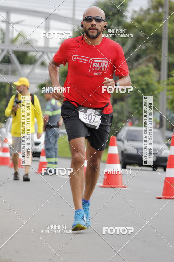 Buy your photos of the eventSantander Track & Field Run Series - Shopping Tambor on Fotop