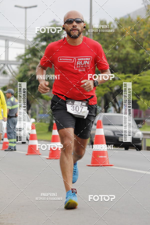 Buy your photos of the eventSantander Track & Field Run Series - Shopping Tambor on Fotop