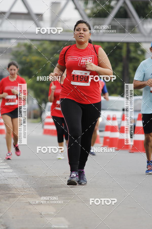 Buy your photos of the eventSantander Track & Field Run Series - Shopping Tambor on Fotop