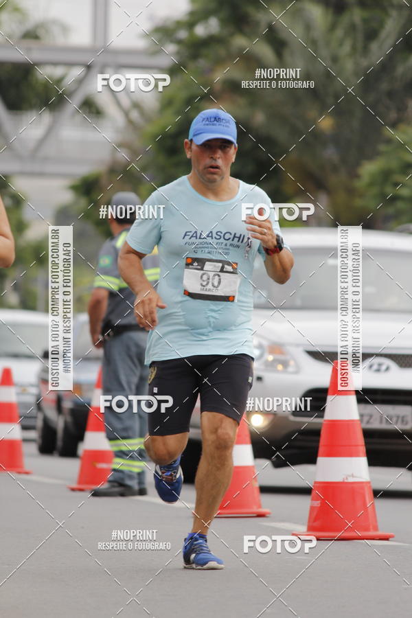 Buy your photos of the eventSantander Track & Field Run Series - Shopping Tambor on Fotop