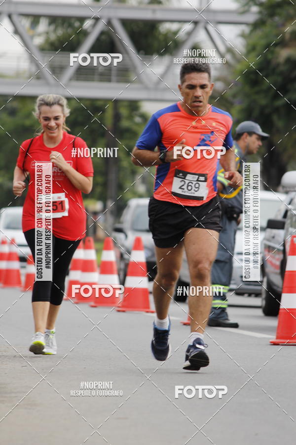 Buy your photos of the eventSantander Track & Field Run Series - Shopping Tambor on Fotop