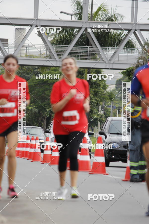 Buy your photos of the eventSantander Track & Field Run Series - Shopping Tambor on Fotop