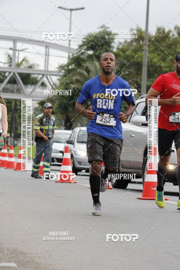 Buy your photos of the eventSantander Track & Field Run Series - Shopping Tambor on Fotop
