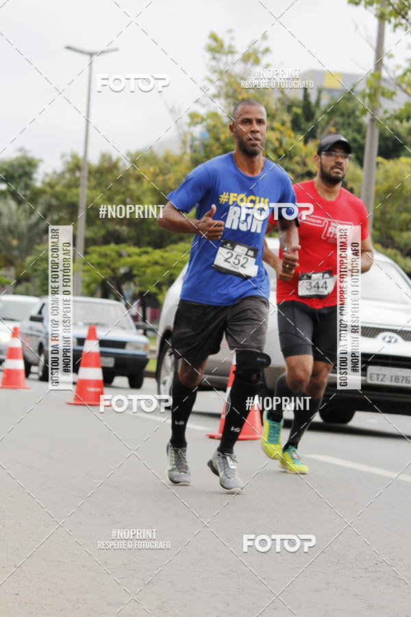 Buy your photos of the eventSantander Track & Field Run Series - Shopping Tambor on Fotop