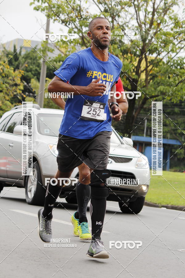 Buy your photos of the eventSantander Track & Field Run Series - Shopping Tambor on Fotop
