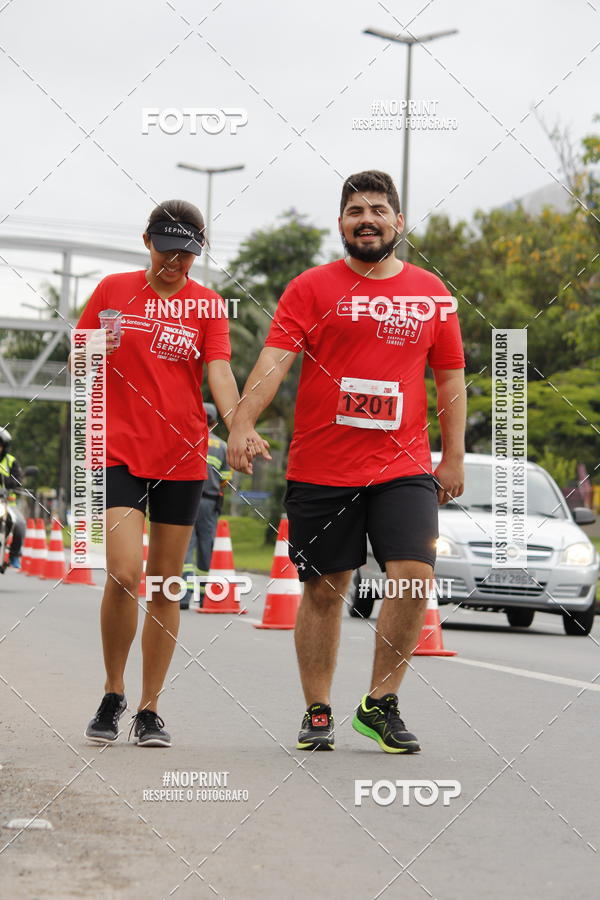 Buy your photos of the eventSantander Track & Field Run Series - Shopping Tambor on Fotop