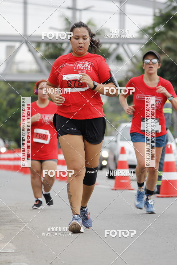 Buy your photos of the eventSantander Track & Field Run Series - Shopping Tambor on Fotop