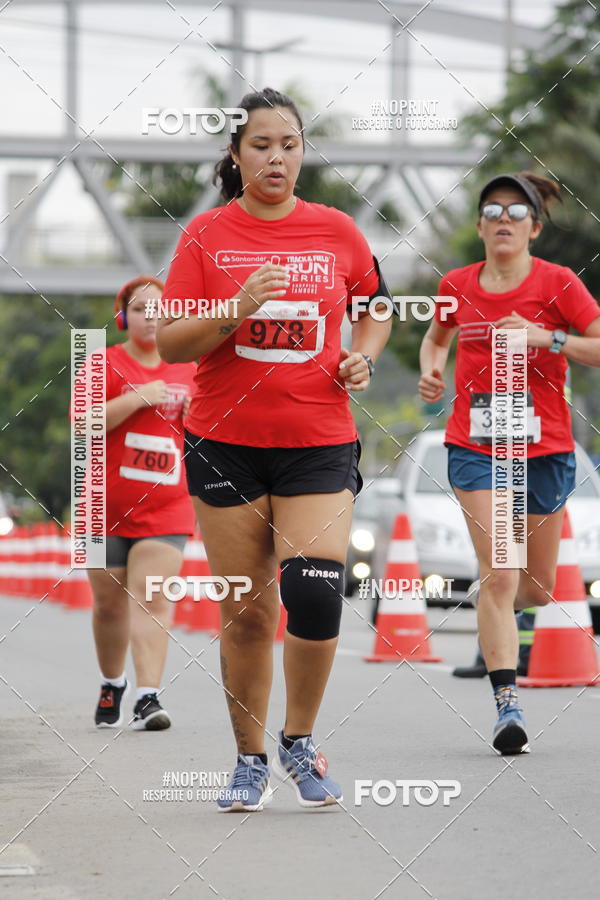 Buy your photos of the eventSantander Track & Field Run Series - Shopping Tambor on Fotop