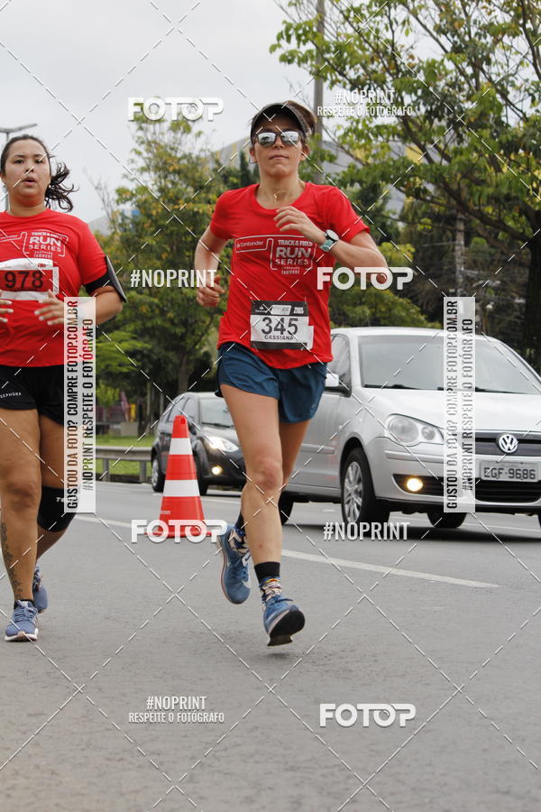 Buy your photos of the eventSantander Track & Field Run Series - Shopping Tambor on Fotop
