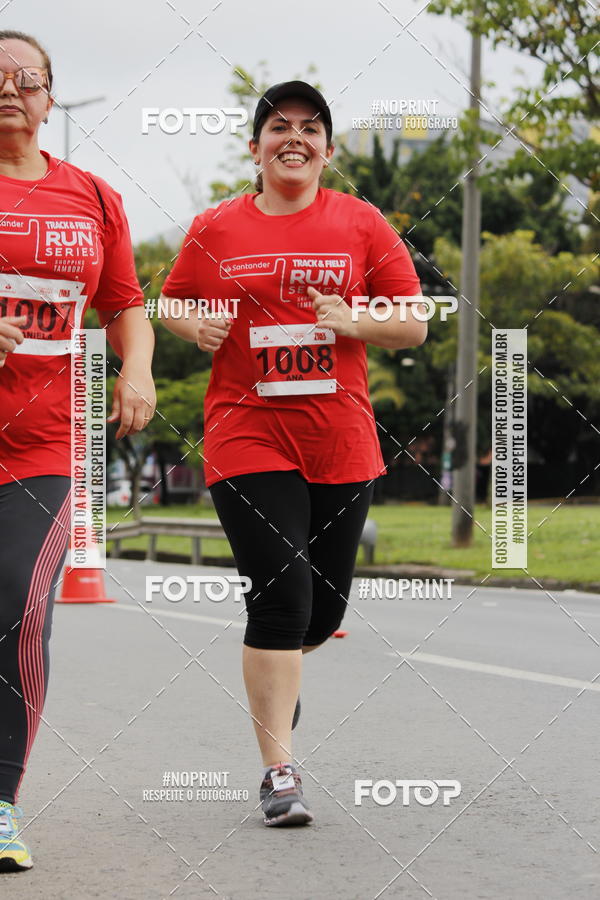 Buy your photos of the eventSantander Track & Field Run Series - Shopping Tambor on Fotop