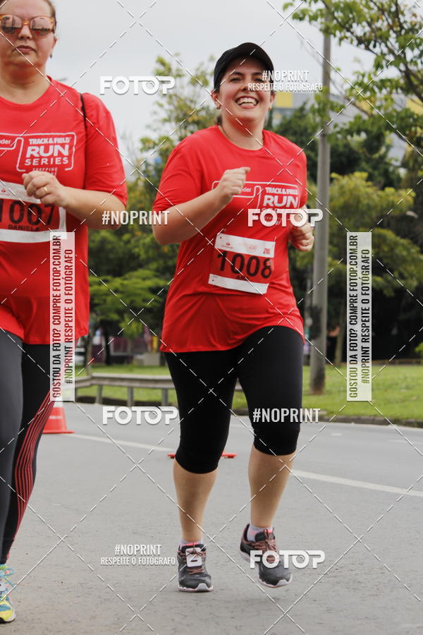 Buy your photos of the eventSantander Track & Field Run Series - Shopping Tambor on Fotop
