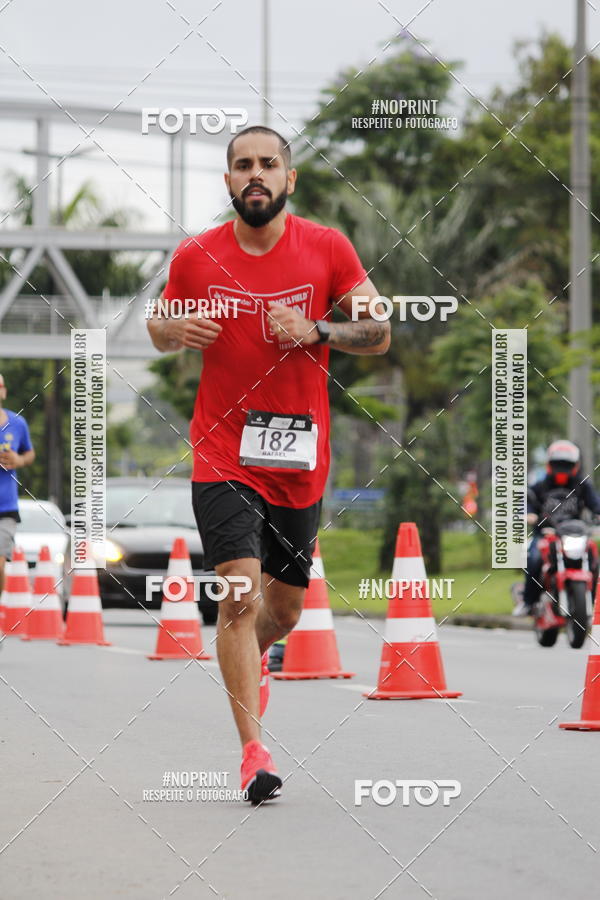 Buy your photos of the eventSantander Track & Field Run Series - Shopping Tambor on Fotop