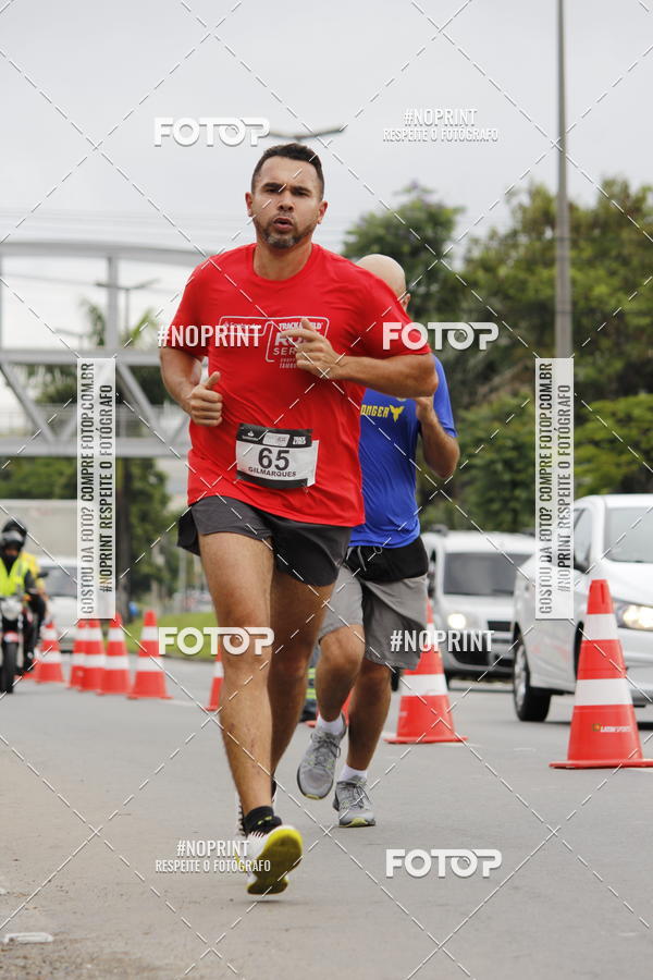 Buy your photos of the eventSantander Track & Field Run Series - Shopping Tambor on Fotop