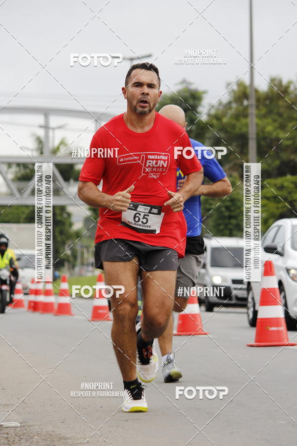 Buy your photos of the eventSantander Track & Field Run Series - Shopping Tambor on Fotop