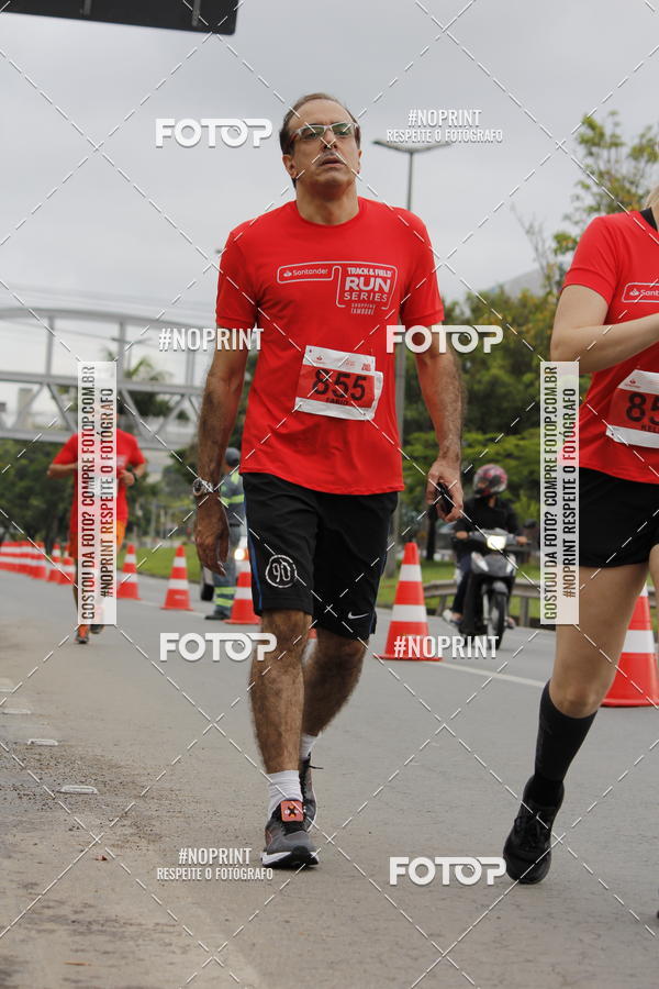Buy your photos of the eventSantander Track & Field Run Series - Shopping Tambor on Fotop
