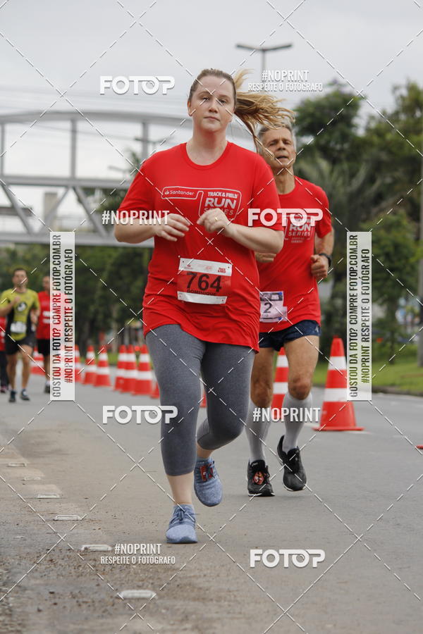 Buy your photos of the eventSantander Track & Field Run Series - Shopping Tambor on Fotop