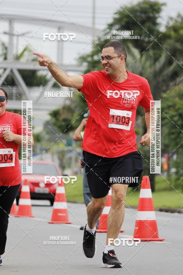 Buy your photos of the eventSantander Track & Field Run Series - Shopping Tambor on Fotop