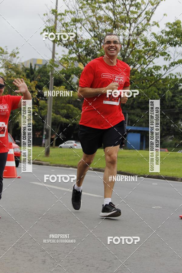 Buy your photos of the eventSantander Track & Field Run Series - Shopping Tambor on Fotop