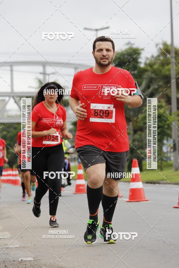 Buy your photos of the eventSantander Track & Field Run Series - Shopping Tambor on Fotop