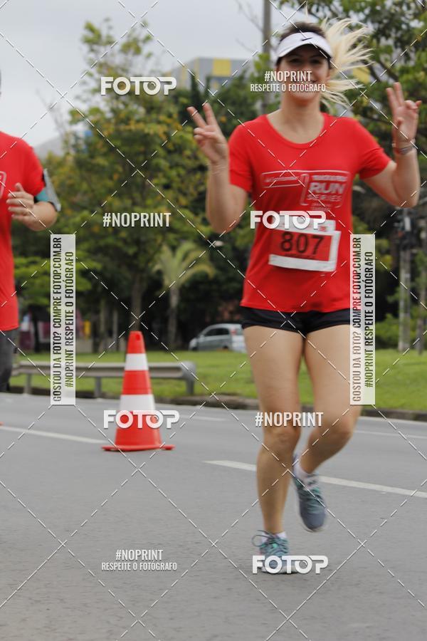 Buy your photos of the eventSantander Track & Field Run Series - Shopping Tambor on Fotop