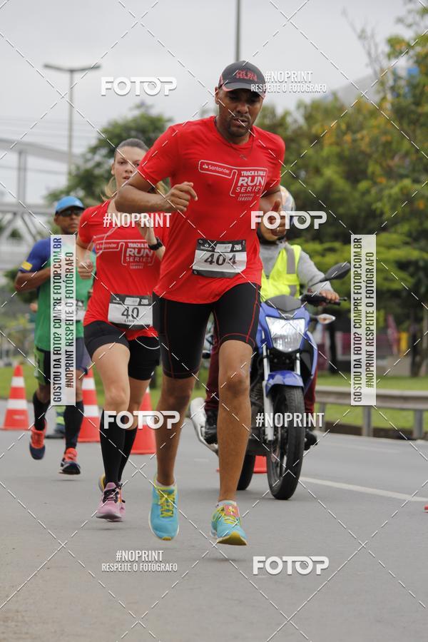 Buy your photos of the eventSantander Track & Field Run Series - Shopping Tambor on Fotop