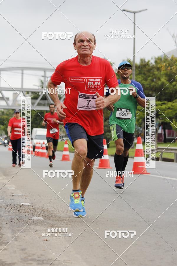 Buy your photos of the eventSantander Track & Field Run Series - Shopping Tambor on Fotop