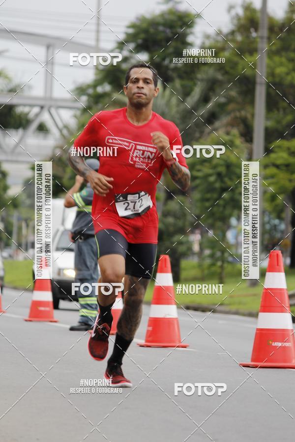 Buy your photos of the eventSantander Track & Field Run Series - Shopping Tambor on Fotop