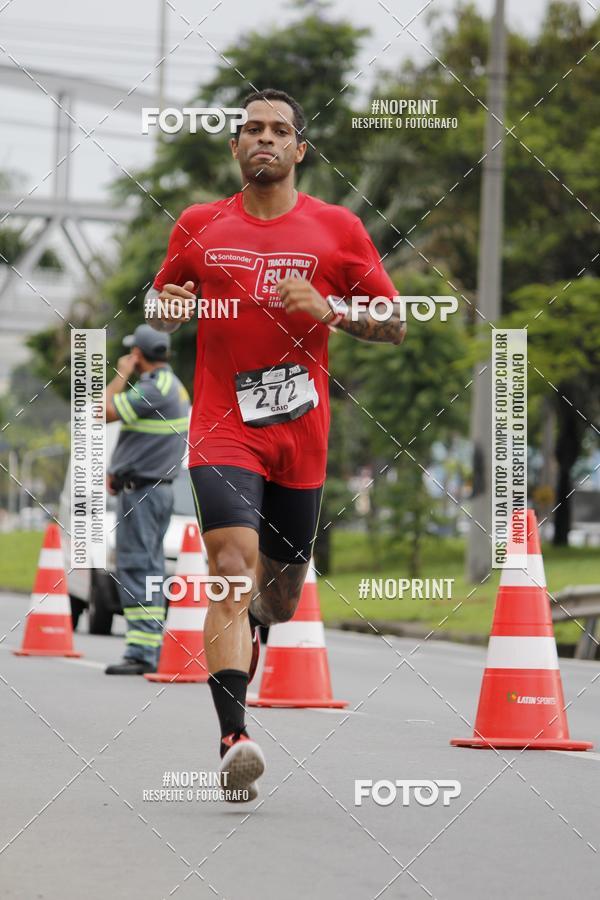 Buy your photos of the eventSantander Track & Field Run Series - Shopping Tambor on Fotop