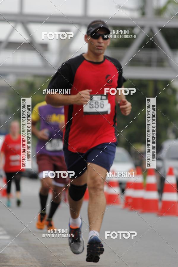 Buy your photos of the eventSantander Track & Field Run Series - Shopping Tambor on Fotop