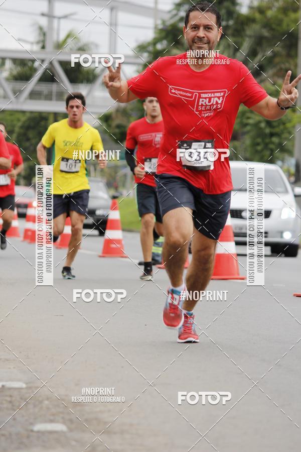 Buy your photos of the eventSantander Track & Field Run Series - Shopping Tambor on Fotop