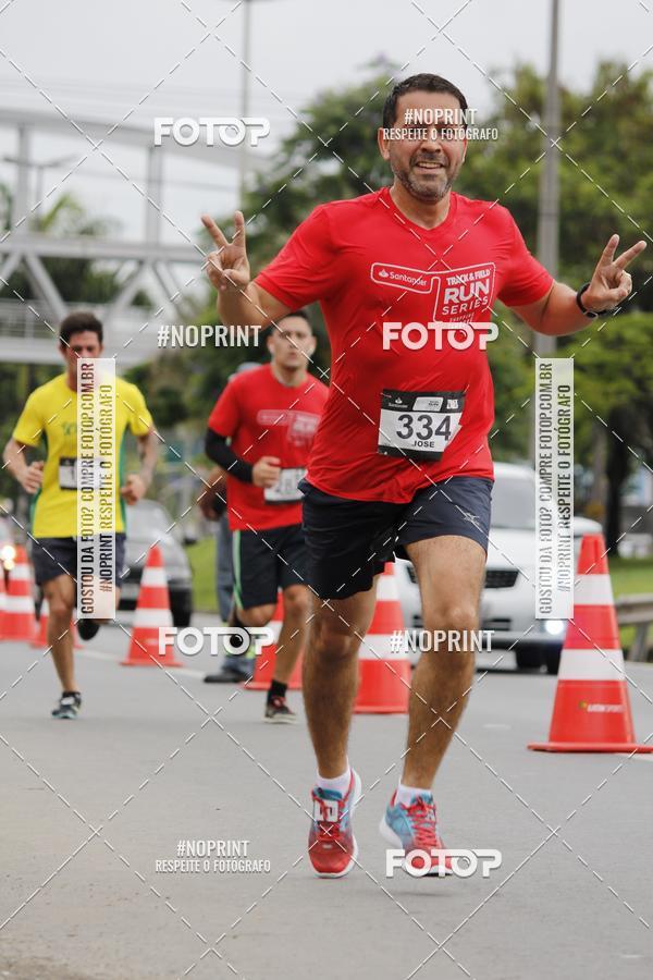 Buy your photos of the eventSantander Track & Field Run Series - Shopping Tambor on Fotop