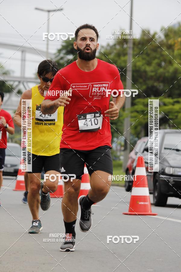 Buy your photos of the eventSantander Track & Field Run Series - Shopping Tambor on Fotop