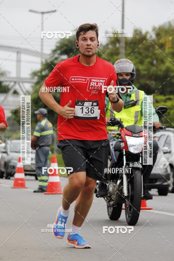 Buy your photos of the eventSantander Track & Field Run Series - Shopping Tambor on Fotop