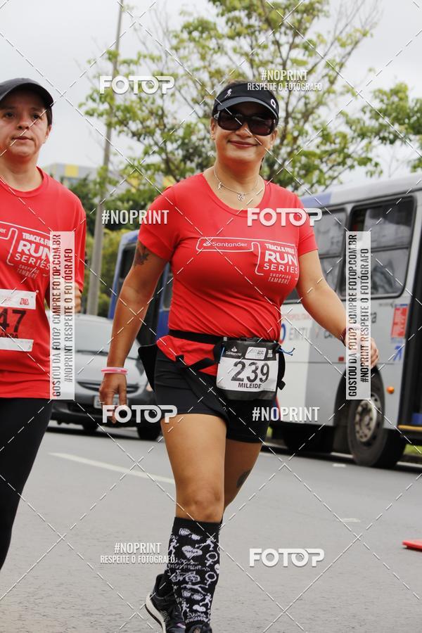 Buy your photos of the eventSantander Track & Field Run Series - Shopping Tambor on Fotop