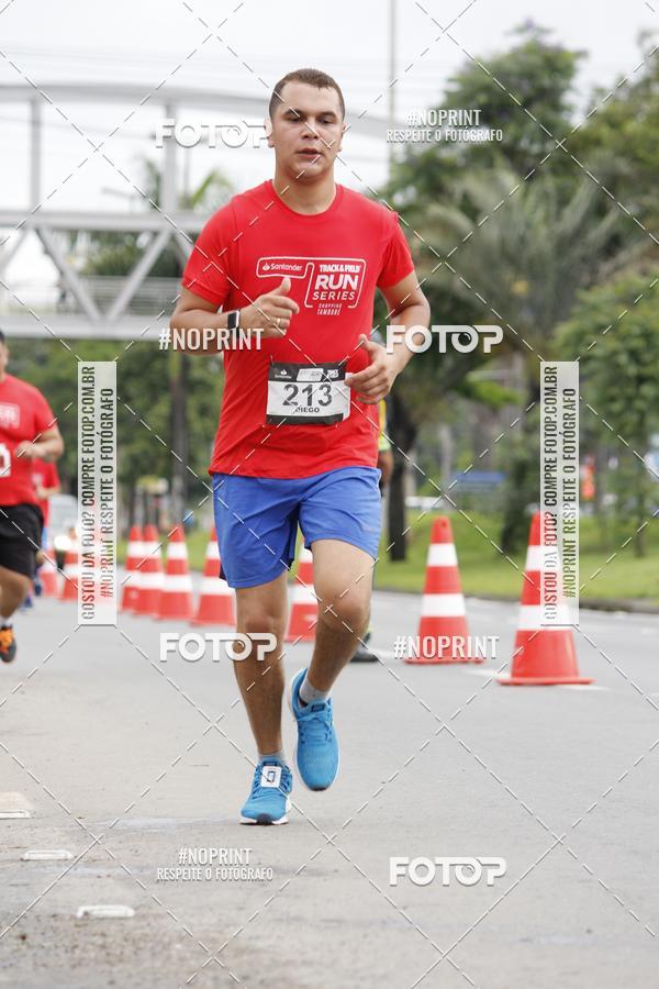 Buy your photos of the eventSantander Track & Field Run Series - Shopping Tambor on Fotop