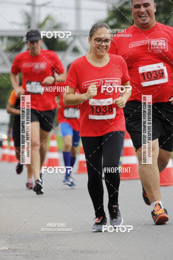 Buy your photos of the eventSantander Track & Field Run Series - Shopping Tambor on Fotop
