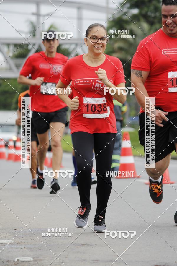 Buy your photos of the eventSantander Track & Field Run Series - Shopping Tambor on Fotop