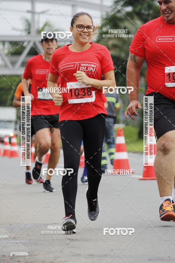 Buy your photos of the eventSantander Track & Field Run Series - Shopping Tambor on Fotop