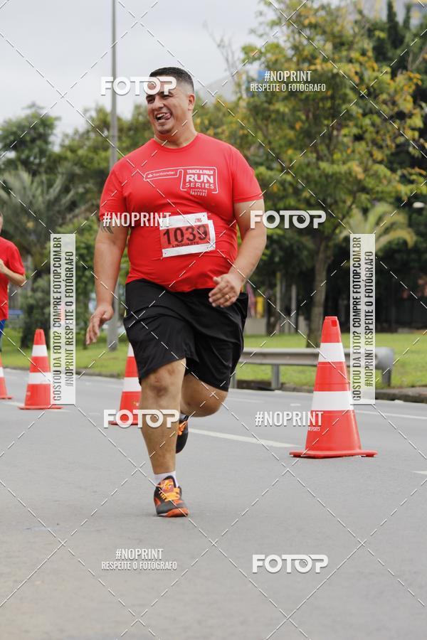 Buy your photos of the eventSantander Track & Field Run Series - Shopping Tambor on Fotop